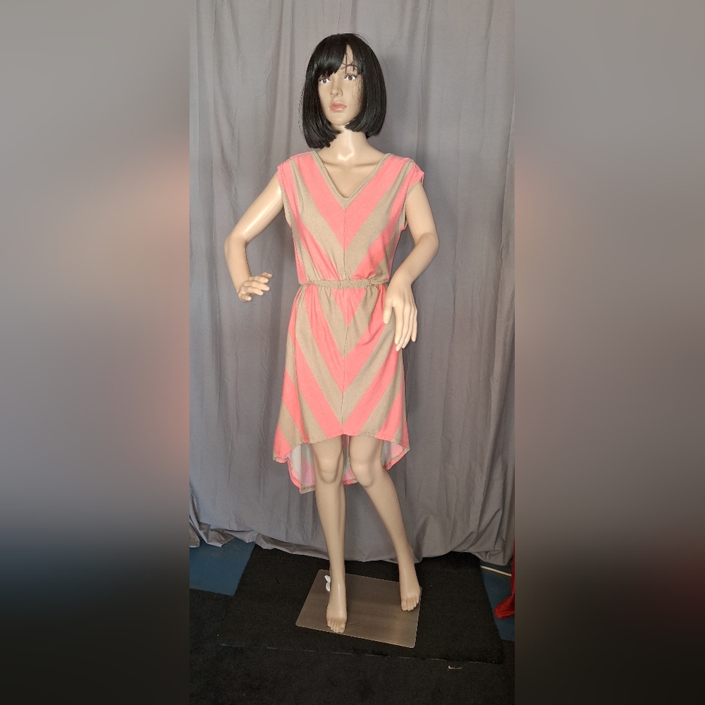 Urban Love/Small/Elegant Pink and Green Sleeveless V-Neck High Low Dress